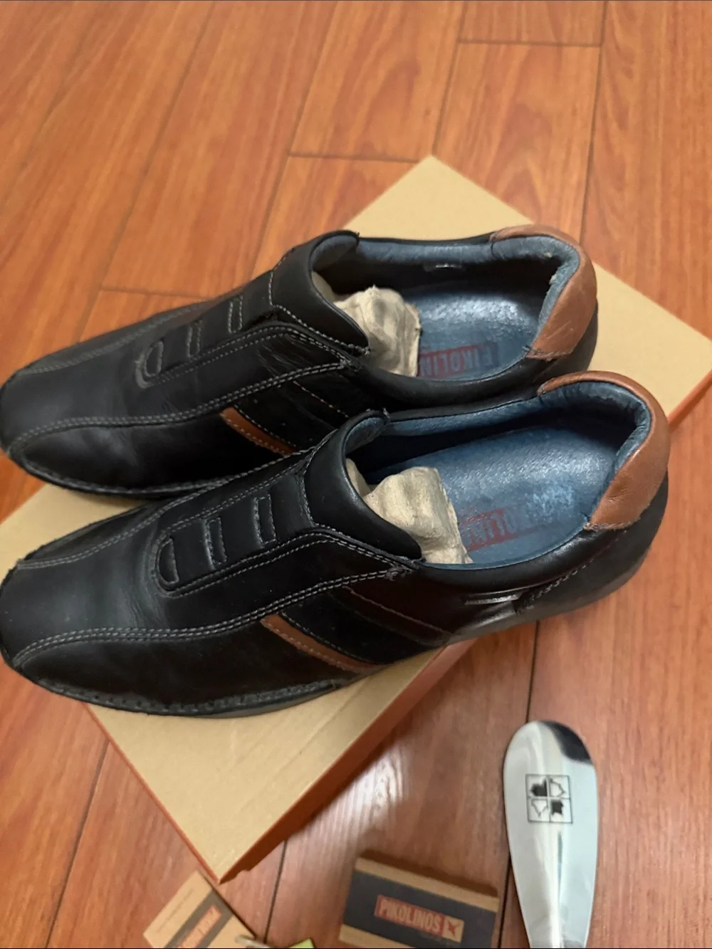 PIKOLINOS Black and Brown Leather Slip-On Loafers